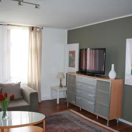 In Mit Garten By Interhome בית נופש ורניגרוד