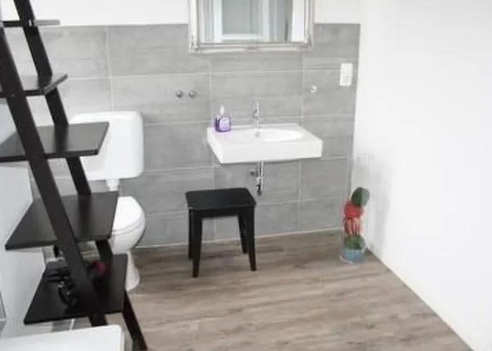 בית נופש In Mit Garten By Interhome ורניגרוד