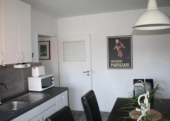 In Mit Garten By Interhome *