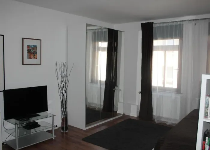 In Mit Garten By Interhome בית נופש ורניגרוד